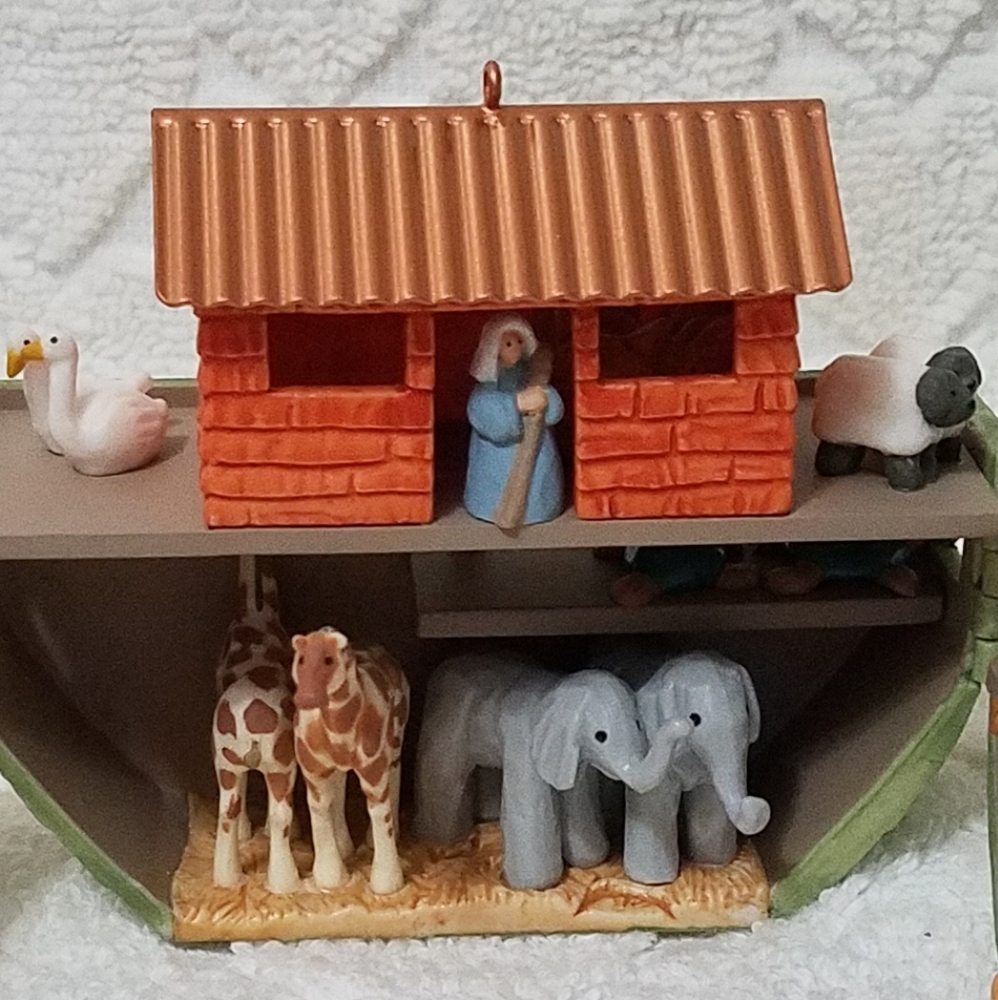 🎄Hallmark🎄Keepsake Noah's Ark Orn - Picture 8 of 8